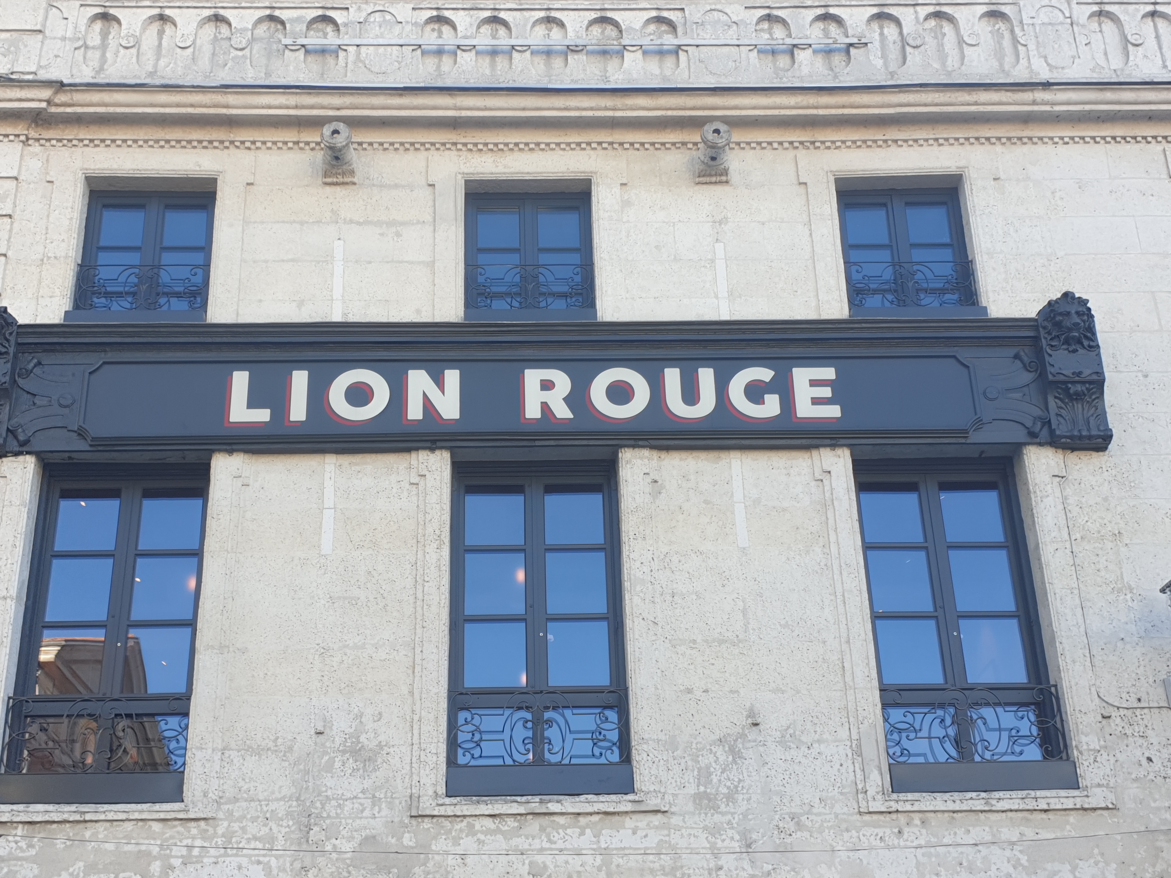 Le Lion Rouge