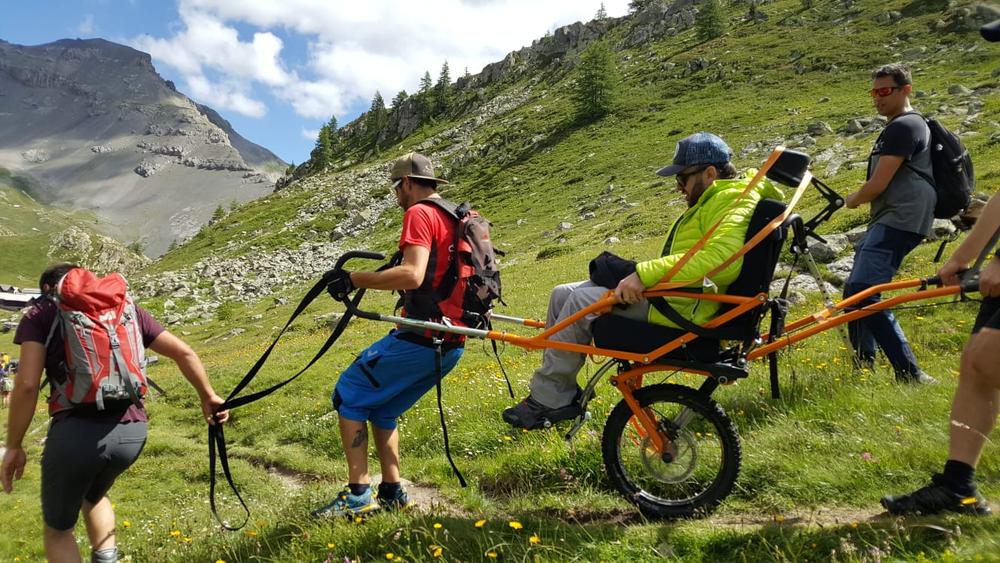 Montagne pour tous - à joëlette au Col Bouchet_Abriès-Ristolas