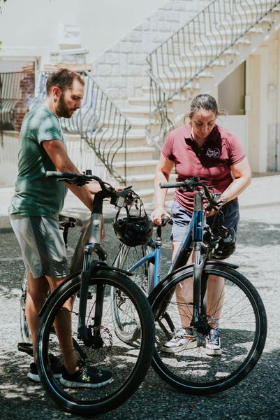 Vignobles en scènes | Vélo à assistance électrique dans les vignes_Valvignères