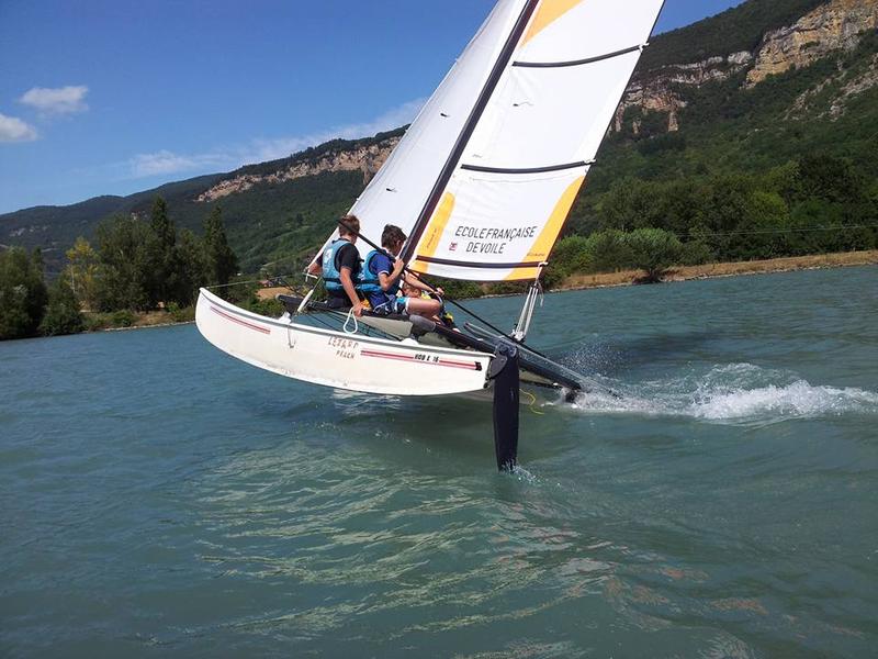 Activité voile avec Nauticlub_Serrières de Briord