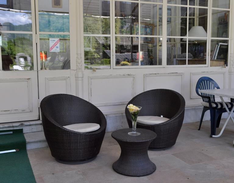 Faverges Hôtel du parc fauteuils