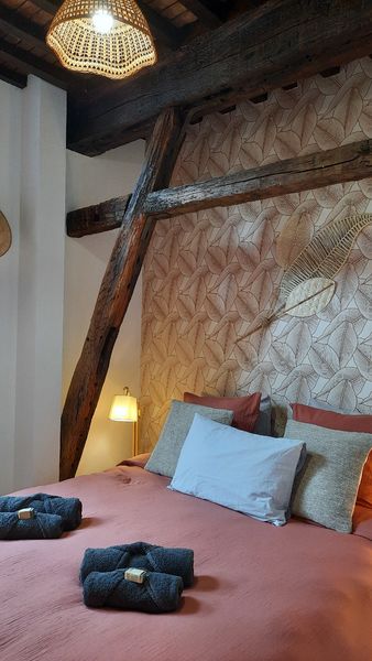 Chambre de la fenêtre sur le marché