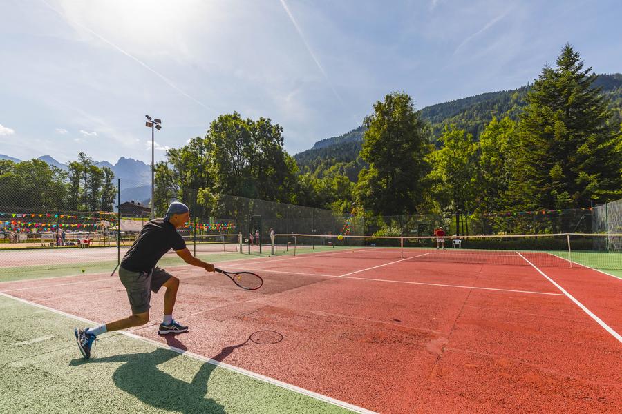 Tennis : cours individuel_Le Grand-Bornand