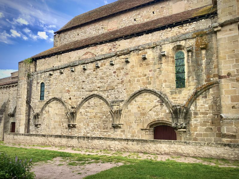 Eglise de Saint-Menoux
