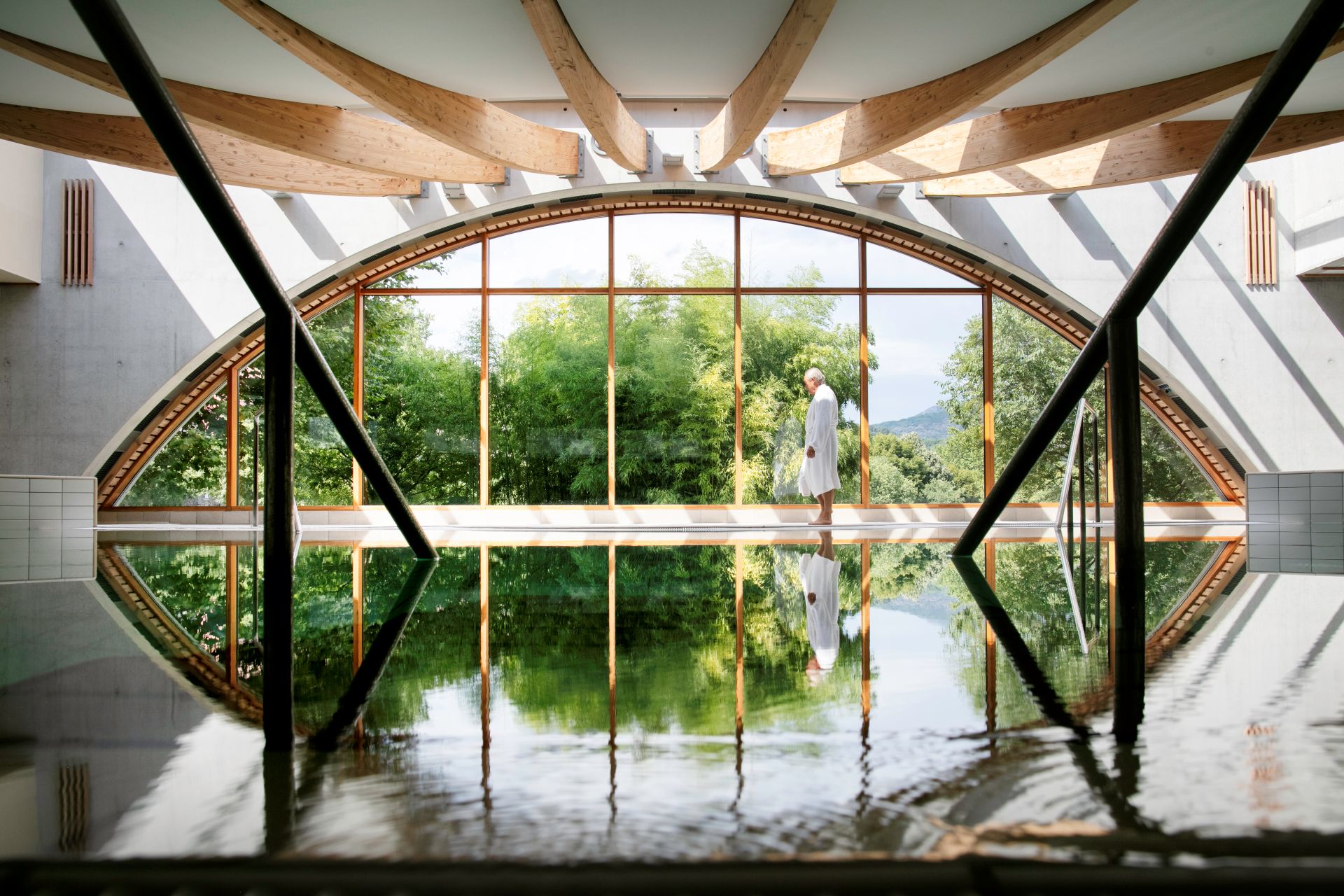 Piscine Thermes Neyrac