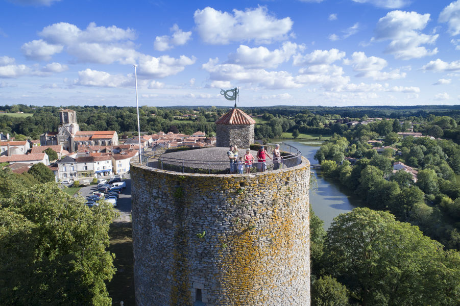 Photo aérienne Tour Mélusine Vouvant
