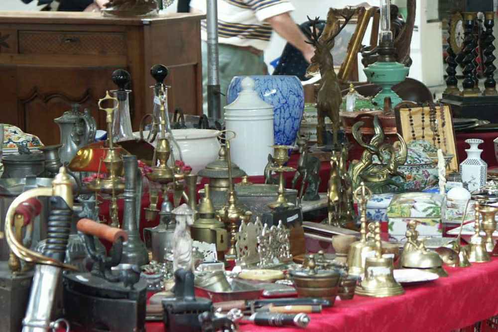 Marchés, Brocantes et Vide-greniers