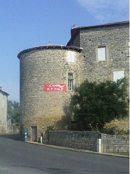 Champagne Mouton sentier du Bois du Parc