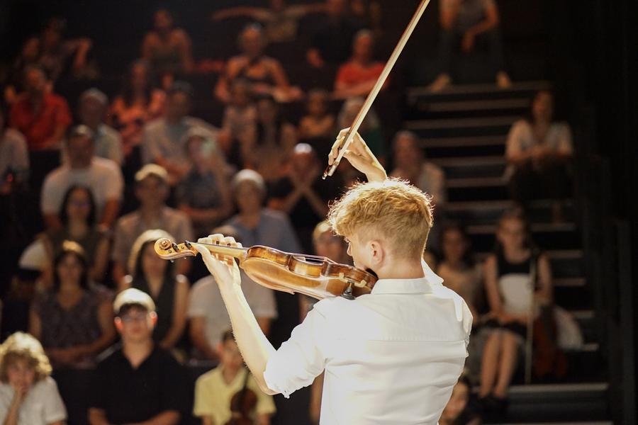 http://Les%20deux%20violons
