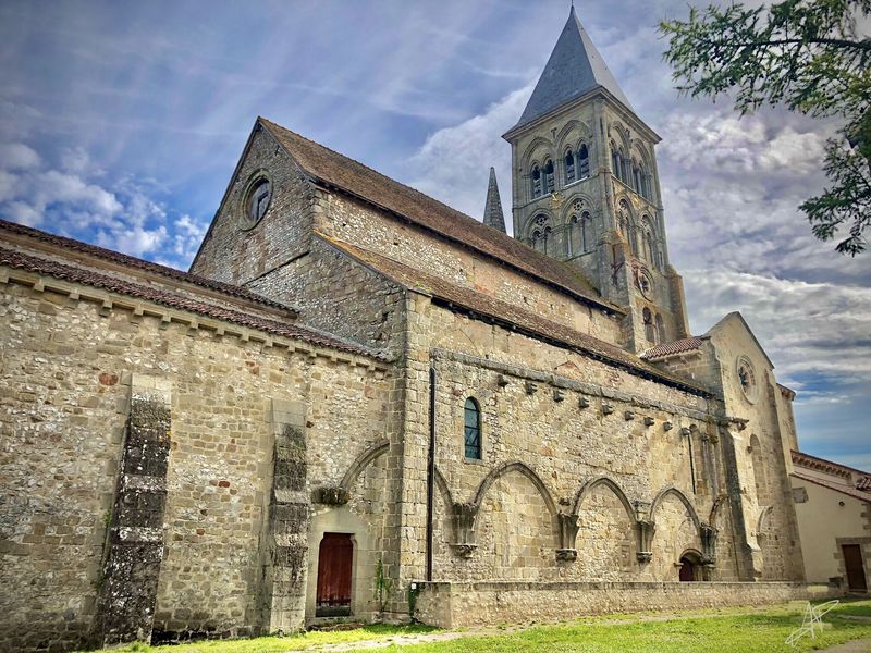 Eglise de Saint-Menoux