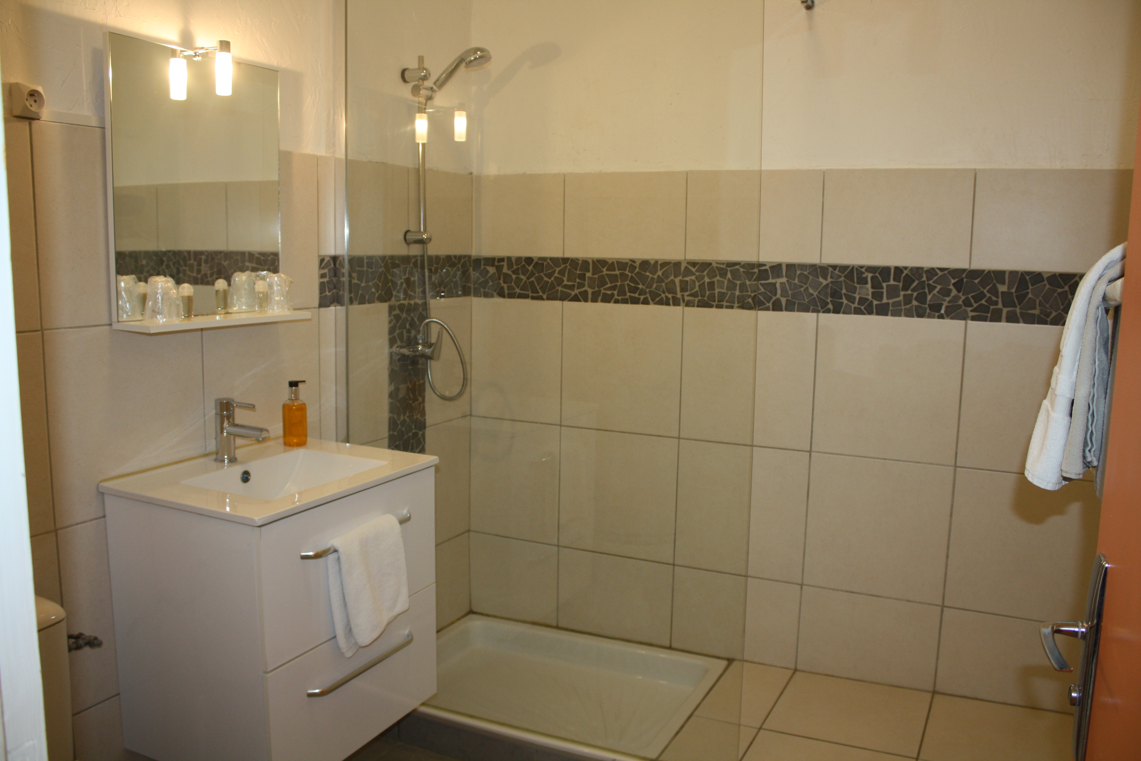 Hôtel La Plage - photo 3