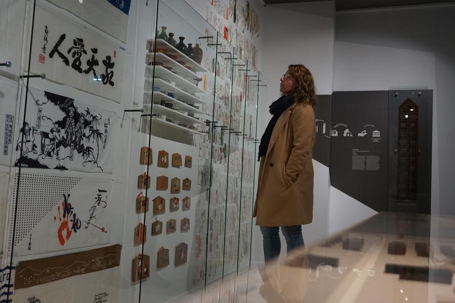 Visite en famille avec jeux photos_Saint-Just Saint-Rambert