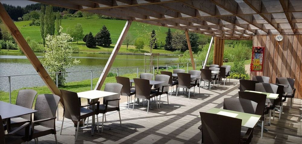 Terrasse de la Maison du Lac