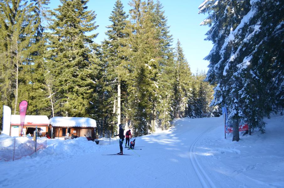 Giron 1000 station et village_Giron