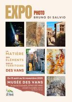 Affiche expo B. DI SALVIO Musée des Vans aout 2025
