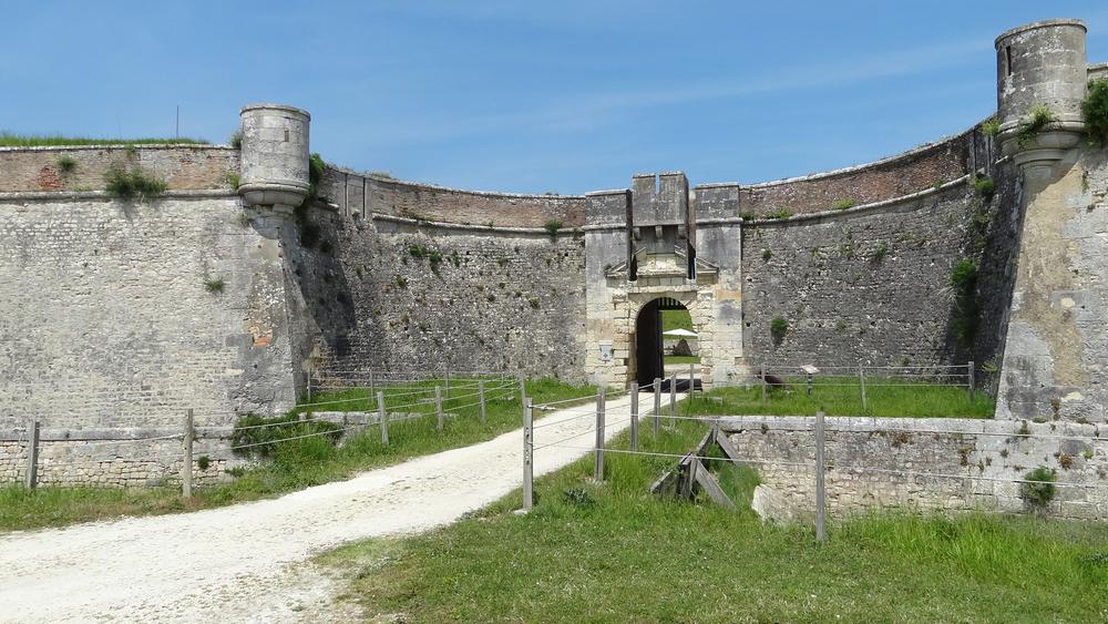 Visite historique du Fort La Prée (libre ou guidée)