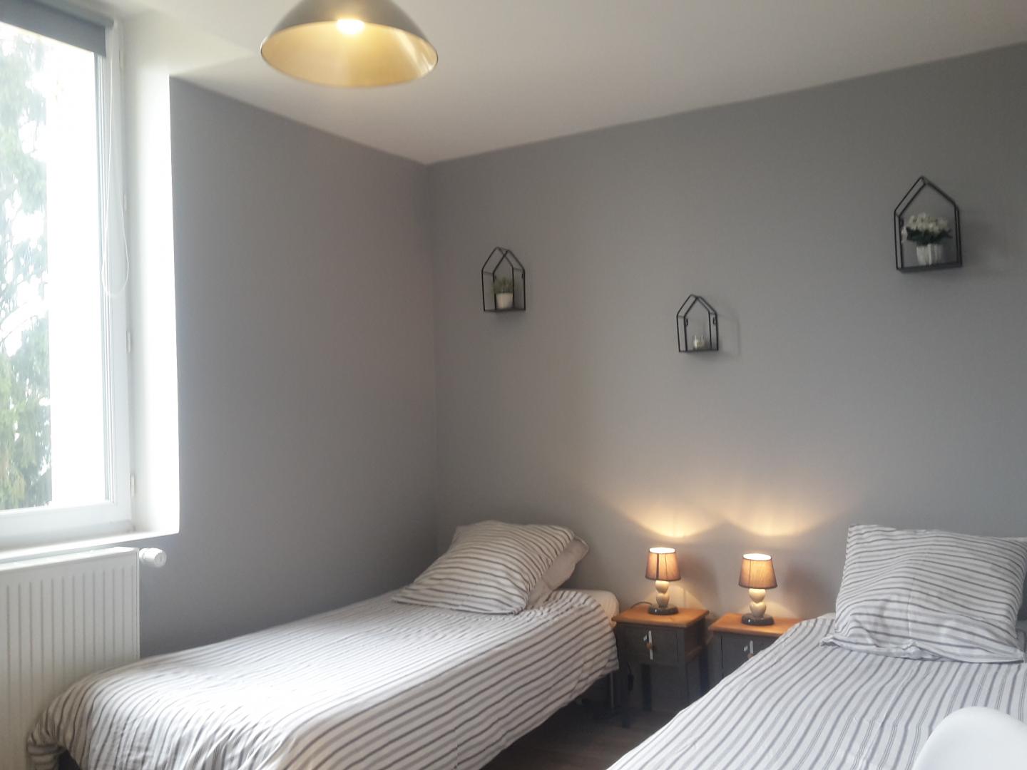 Chambre2 1ère étage 2 lits simples (90x200)