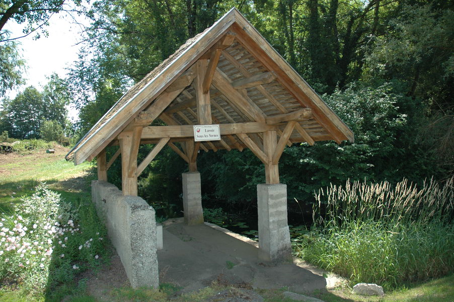 Lavoir Le Bouchage - OTSI Morestel