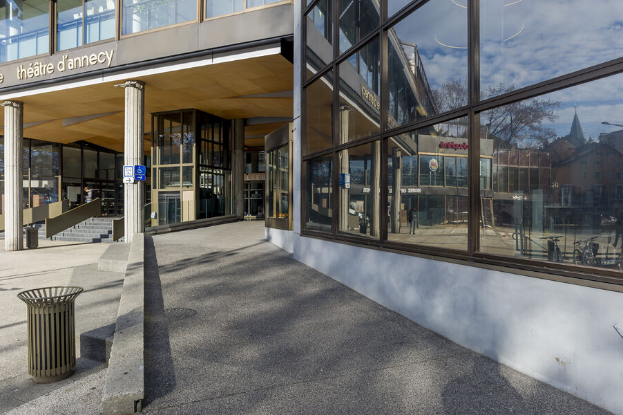 Rampe d'accès Bonlieu