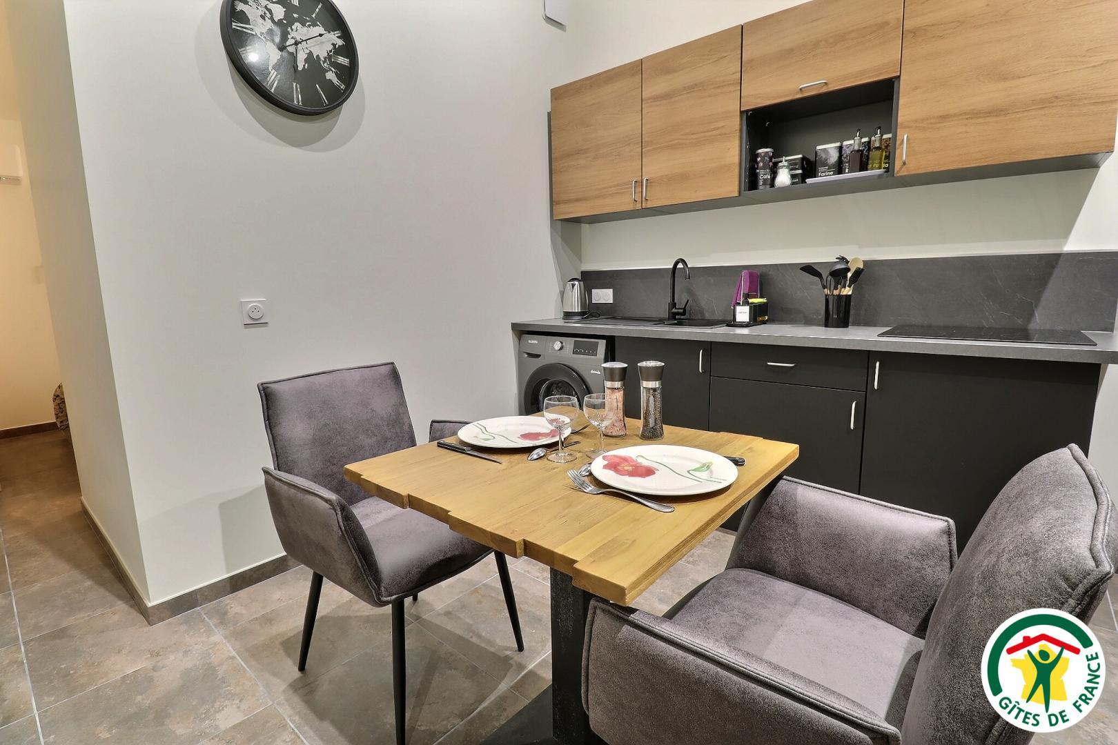 Espace repas et cuisine