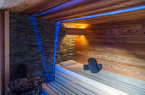 Espace bien-être avec grand sauna