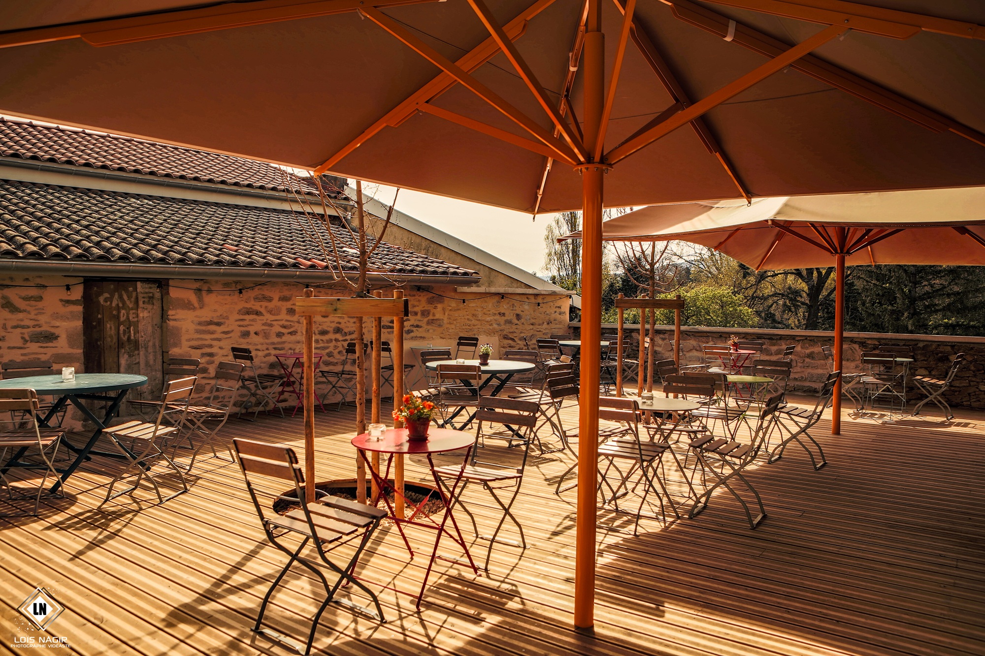 Vue générale terrasse_ Microbrasserie La Chénou