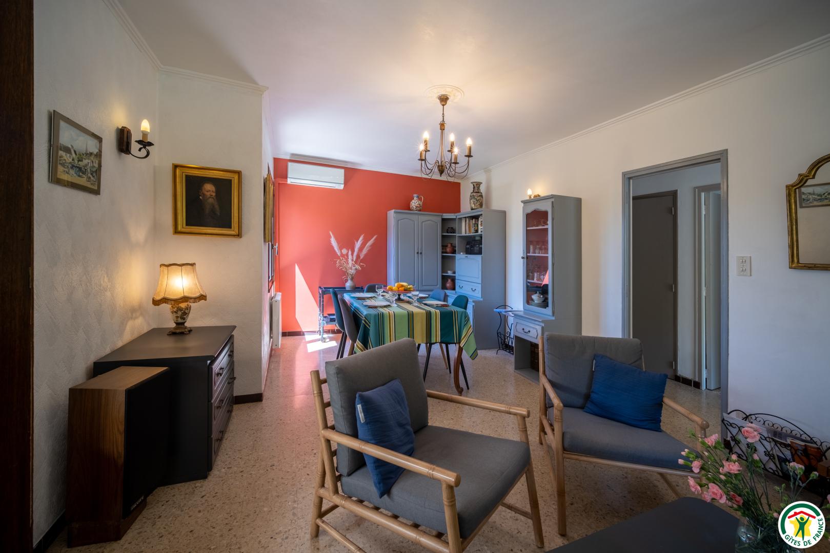 Séjour : salon, salle à manger