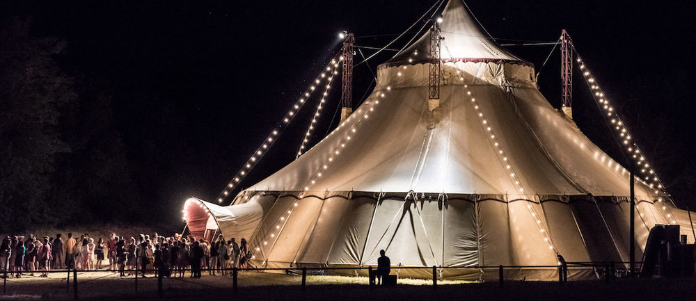 Le chapiteau - Festival dAlba 