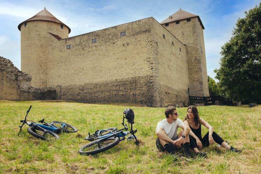 Séjour rando sans voiture : Balade nature depuis la gare d’Ambérieu-en-Bugey_Ambérieu-en-Bugey