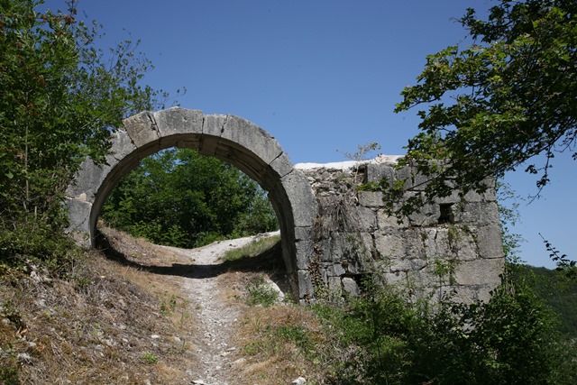 Virieu-le-Grand - ruines de l'ancien château