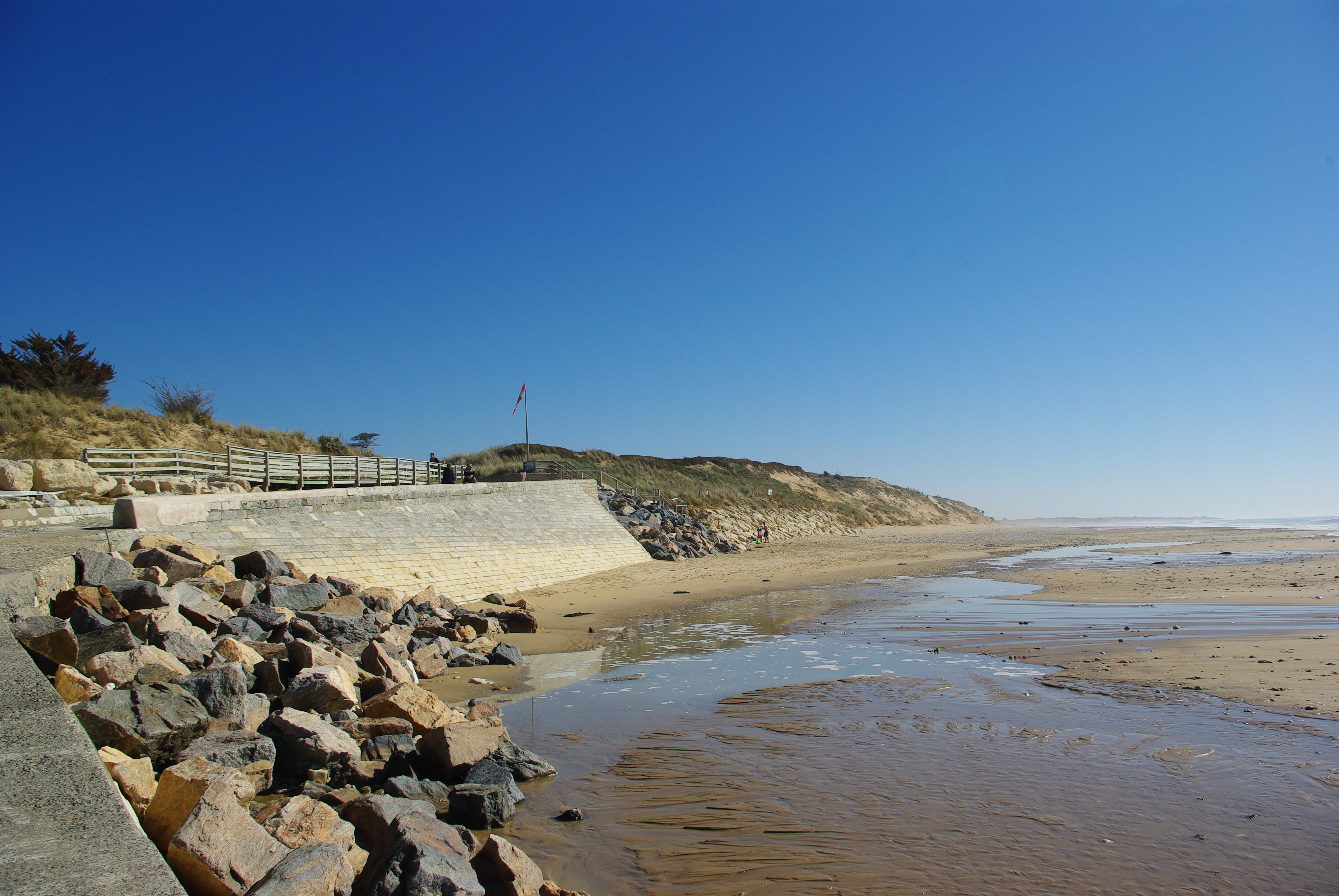Aire libre d'accès Le Bois-Plage