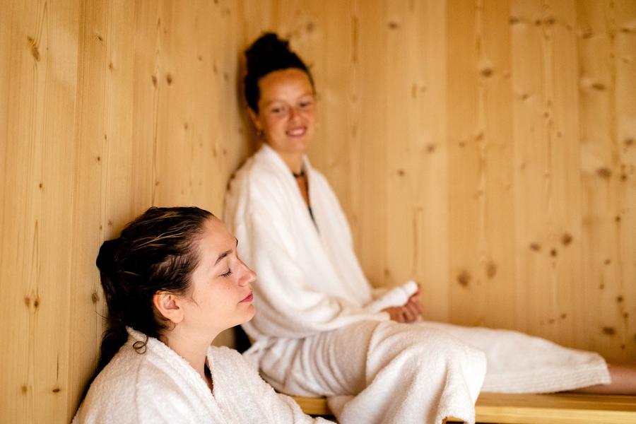 Meyras - Sauna aux thermes de neyrac les bains ©altimax©stnb