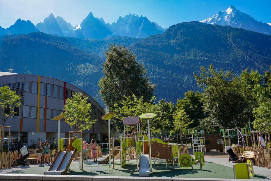 Aire de jeux Place du Mont Blanc_Chamonix-Mont-Blanc