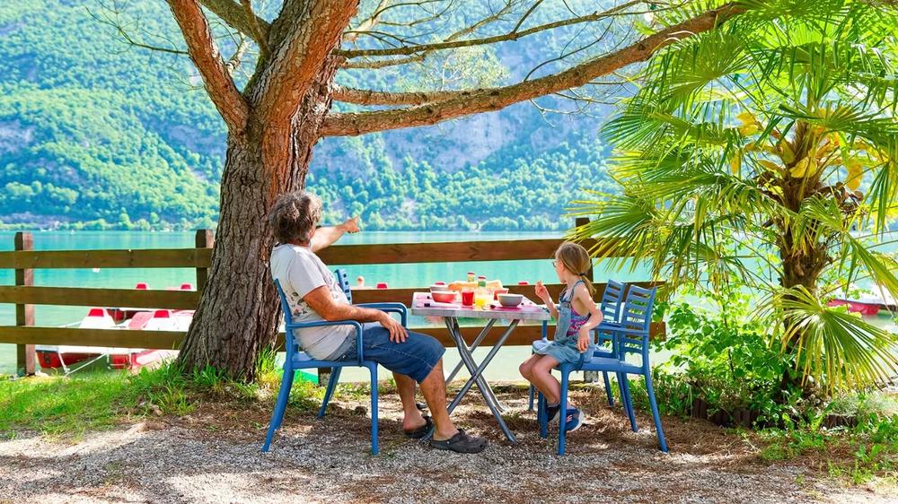 Bar-snack-restaurant Les pieds dans l'eau_Novalaise