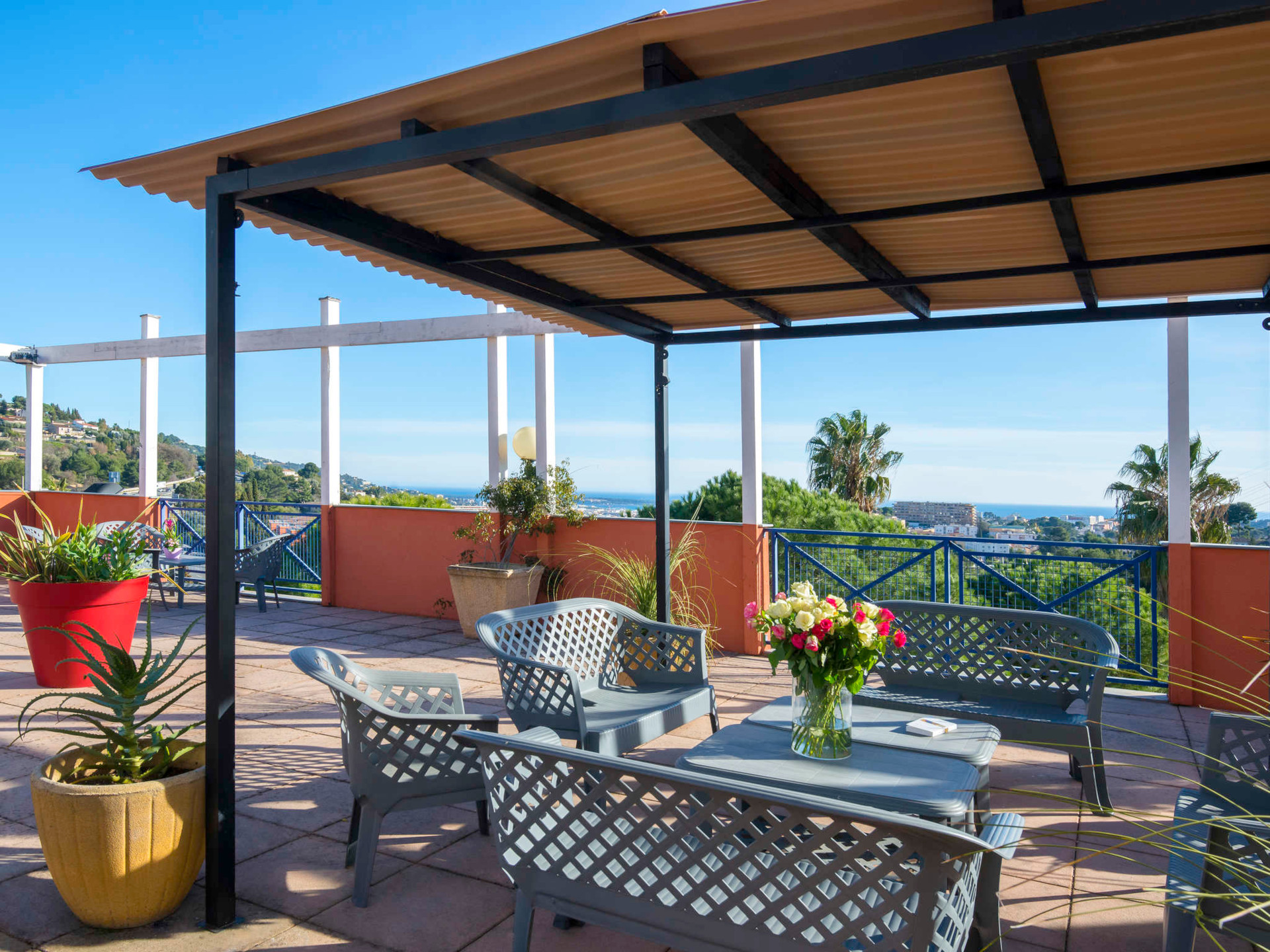 Terrasse Hôtel Ibis Budget Mougins