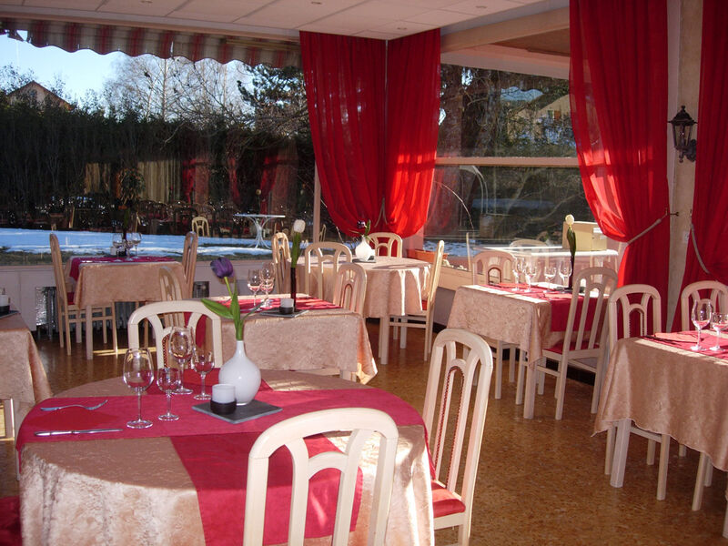 Hotel-restaurant La Crémaillère, St Bonnet-en-Champsaur - © La Crémaillère Hotel-restaurant La Crémaillère - © La Crémaillère