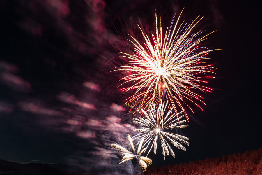 Feu d'artifice - © Hautes-Alpes photos Feu d'artifice - © Hautes-Alpes photos