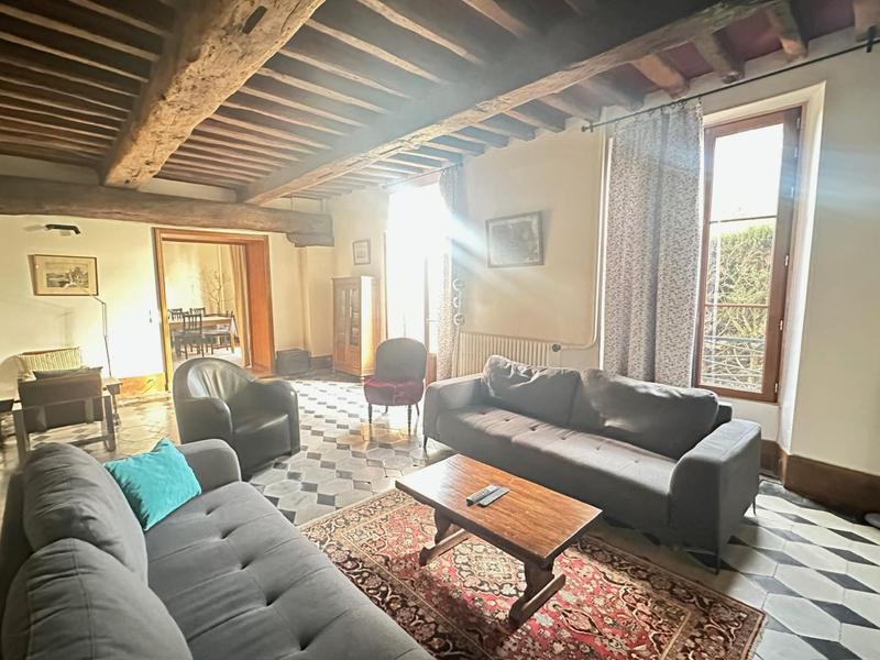 Grand salon avec TV, BOX, WIFI Grand salon avec TV, BOX, WIFI