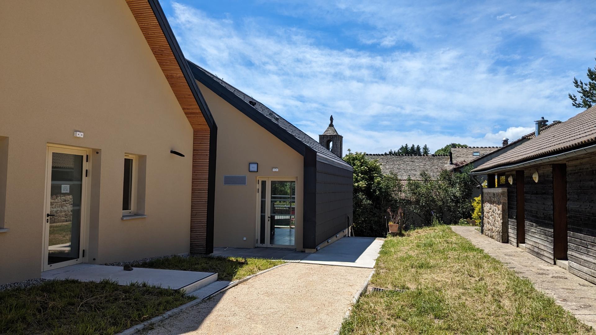 Notre nouveau gîte côté parking