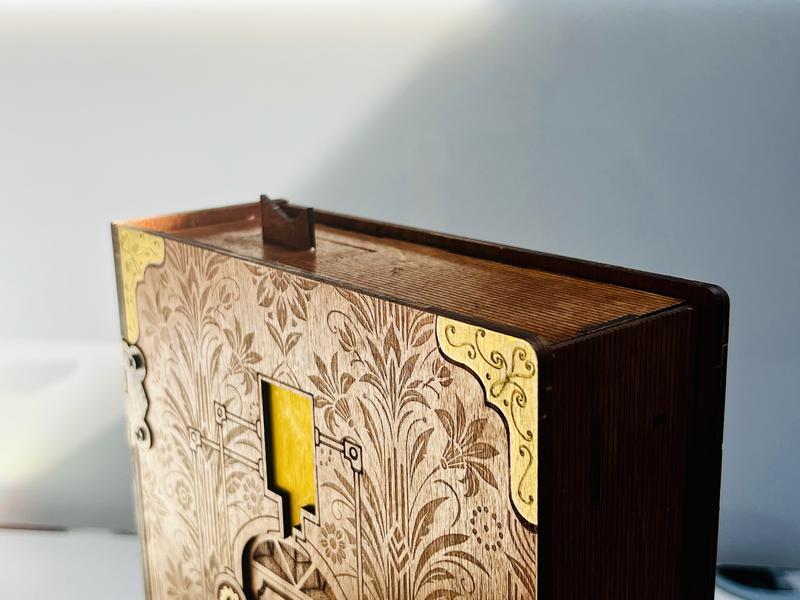 Le grimoire de Lucia