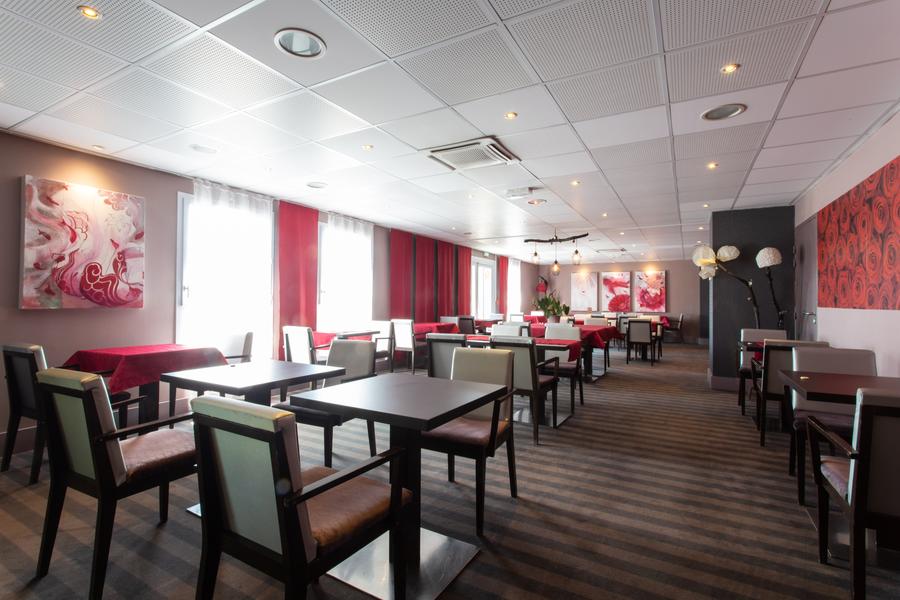 Espace resraurant - © Ax'Hôtel Restaurant La Paranthèse - © Ax'Hôtel