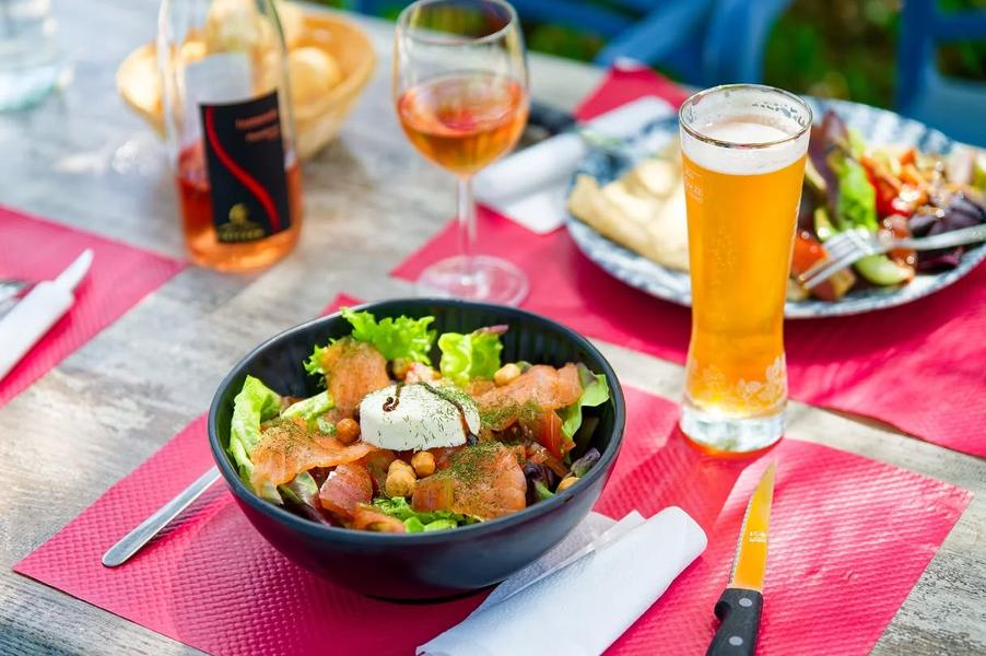 Bar-snack-restaurant Les pieds dans l'eau_Novalaise