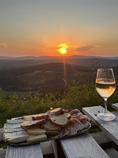 http://Balades%20apero%20sunset%20Dînatoires