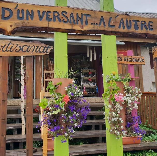 Dunversantalautre@gmail.com