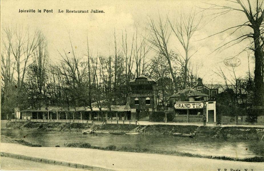 Carte postale ancienne du restaurant Chez Jullien sur l'île Fanac 