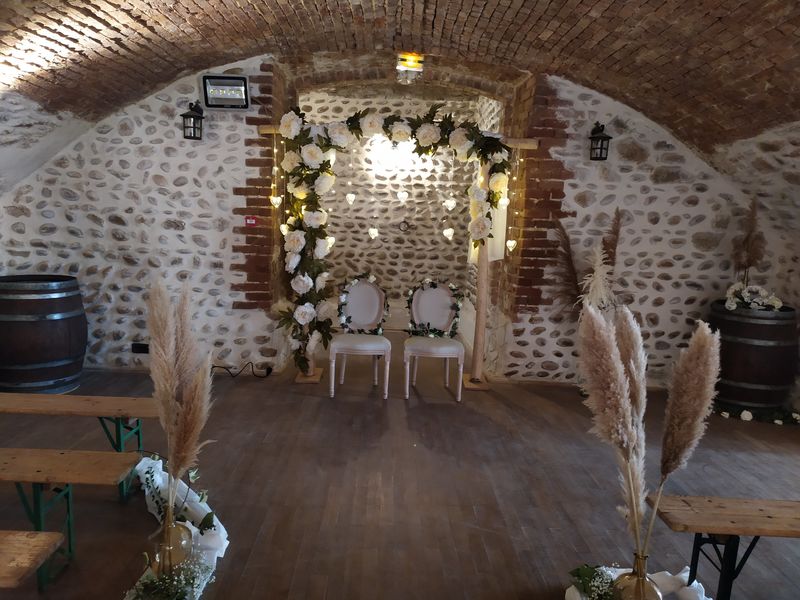 Cérémonie laïque Cave Voûtée