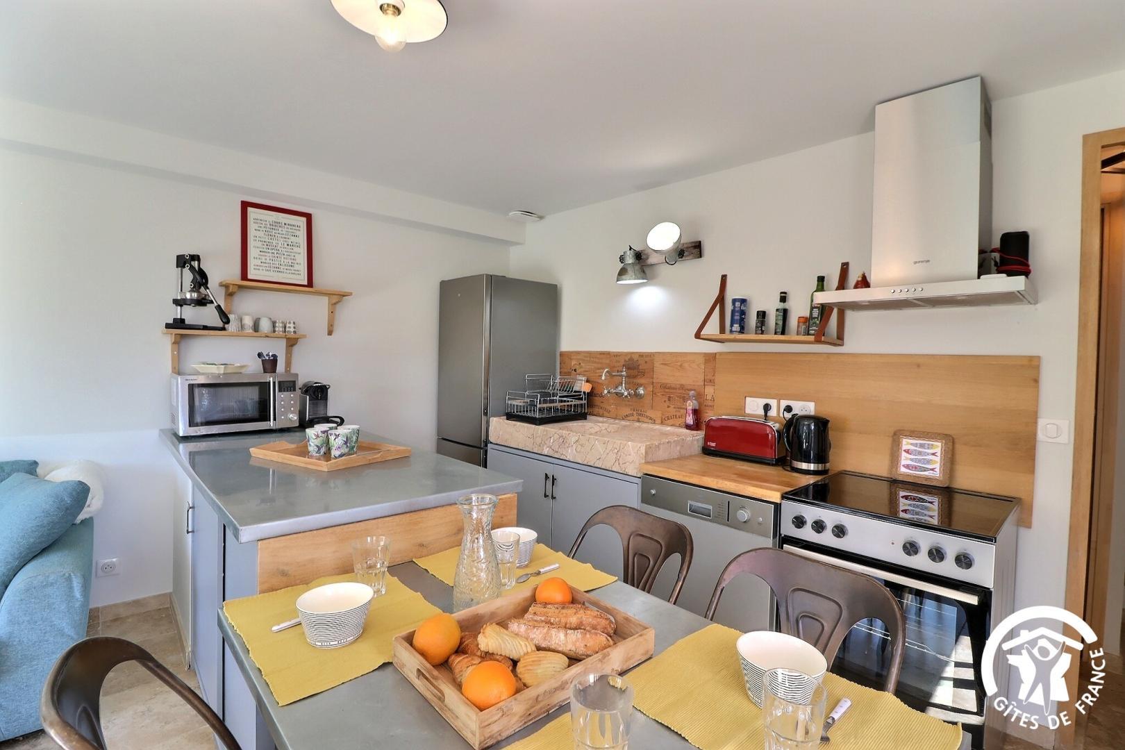 La Petite Maison, Saint-Marc-Jaumegarde - photo 12