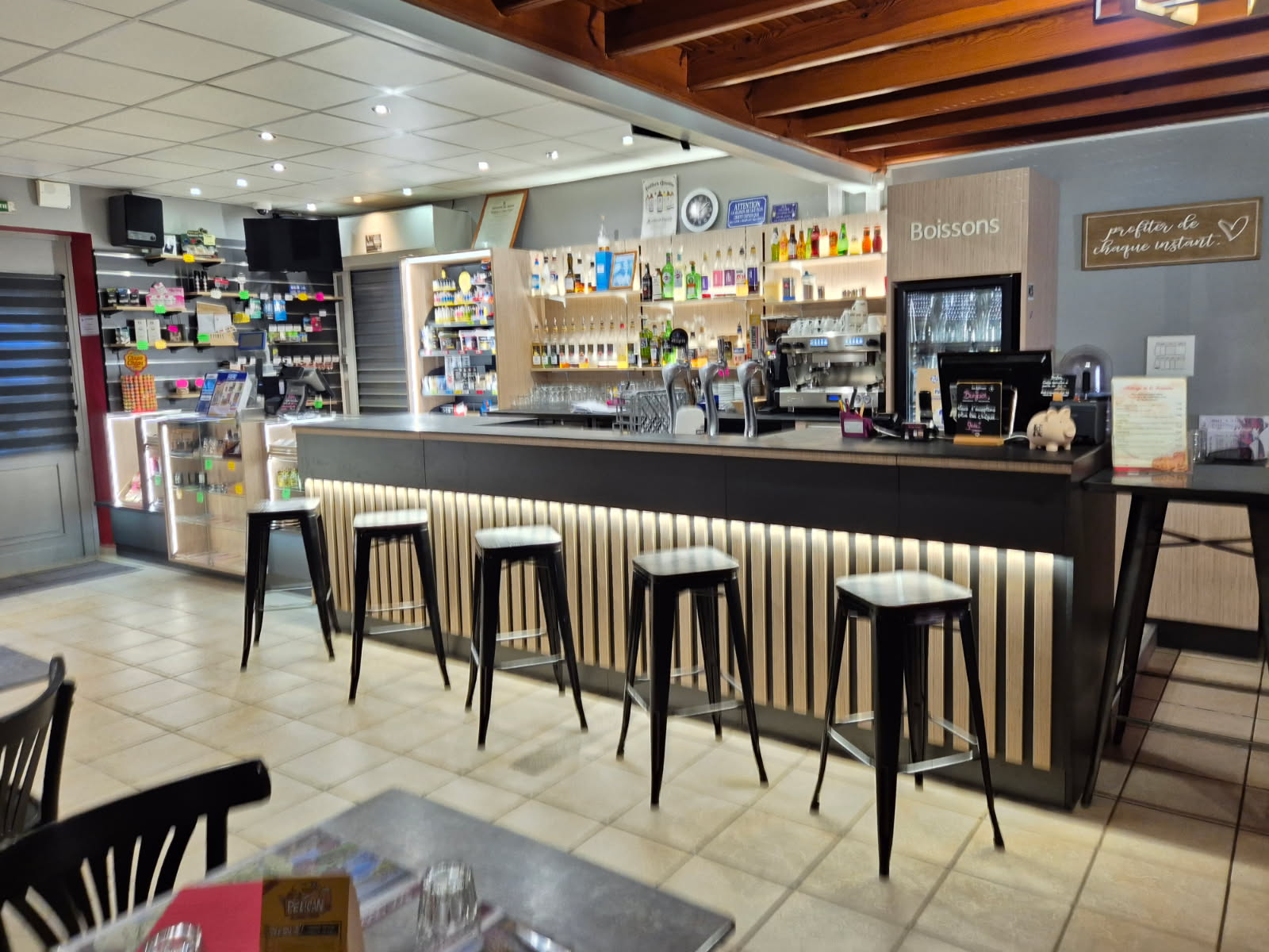 Bar