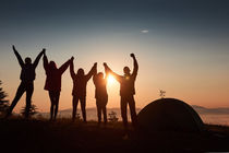Photo nuit bivouac en montagne