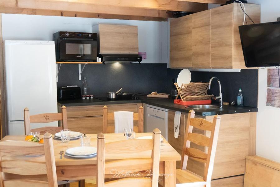 Cuisine Espace repas - Gîte L'Esquirol - Belvédère - Gîtes de France des Alpes-Maritimes